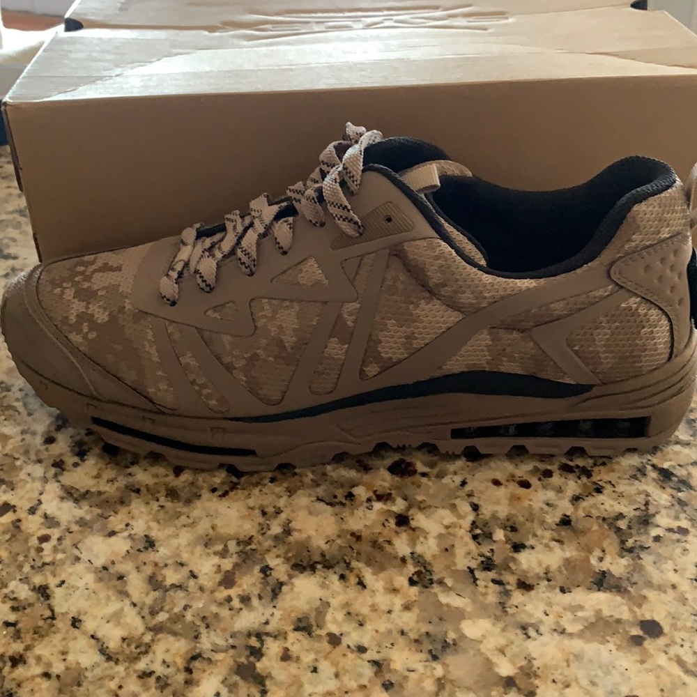 Skydex men’s battle trainer
